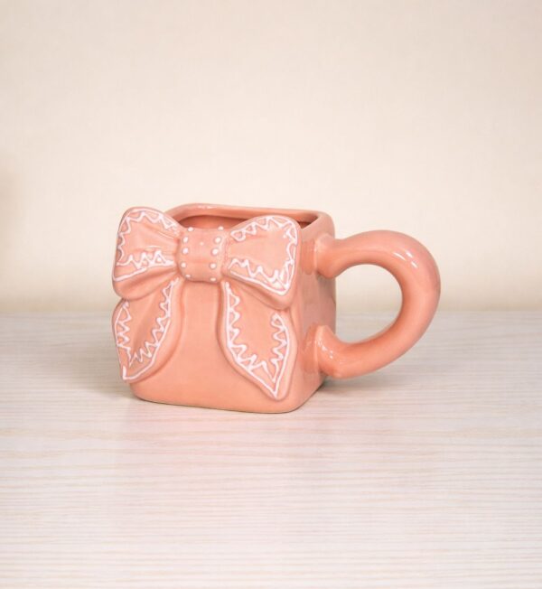 Bow mug